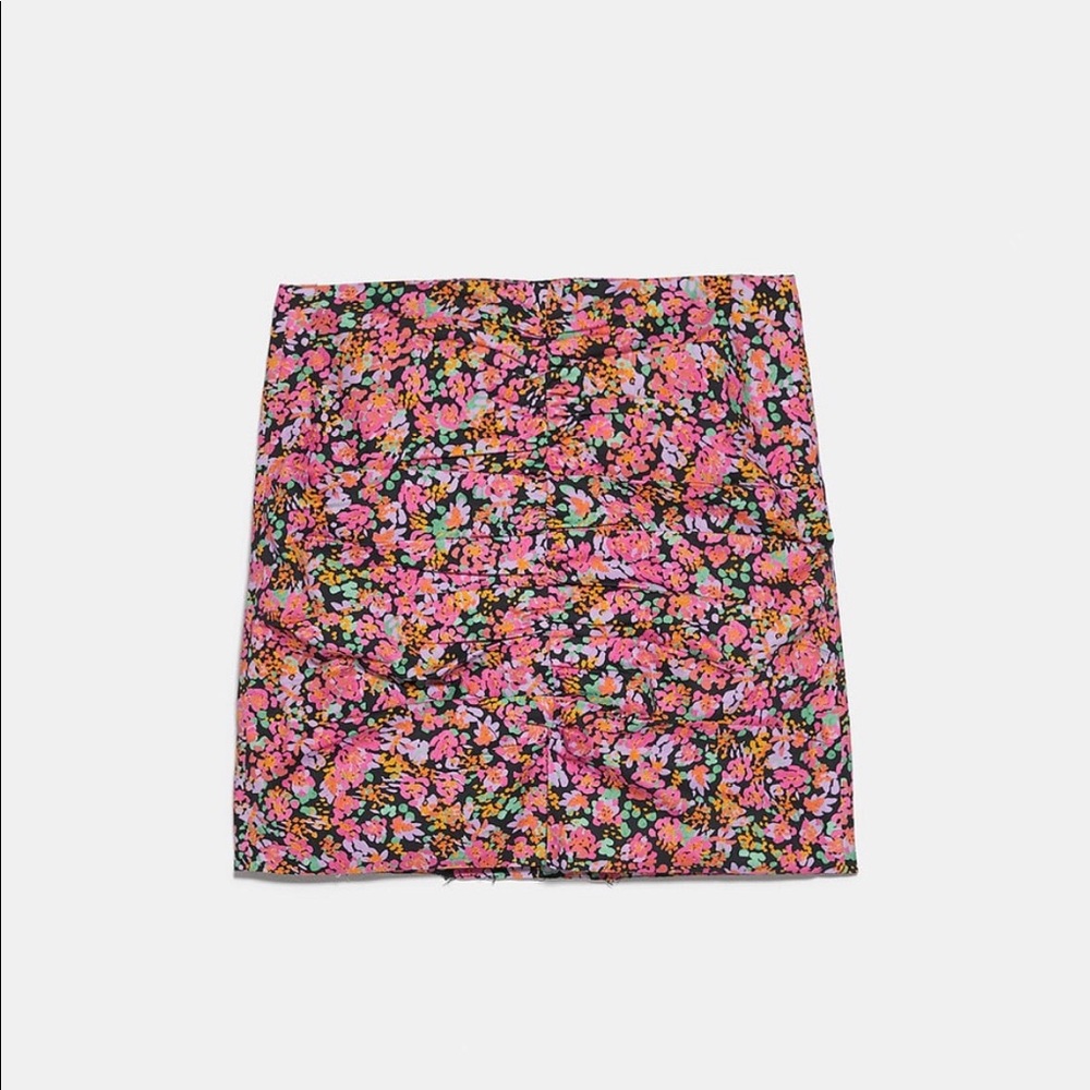 New!!!! Zara draped mini skirt. Last one!!!!